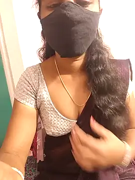 Snapshot of tina_rosy chatting on 01/18/25, 06:21 tina rosy online show from 01/18/25, 06:21