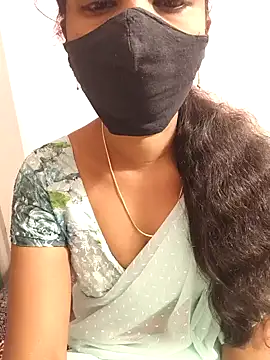 Snapshot of tina_rosy chatting on 01/21/25, 07:39 tina rosy online show from 01/21/25, 07:39