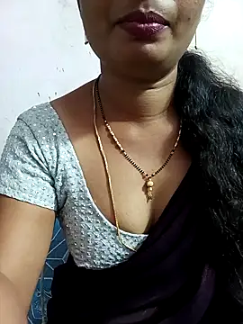 Snapshot of tina_rosy chatting on 02/07/25, 08:53 tina rosy online show from 02/07/25, 08:53