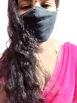 Snapshot of tina_rosy chatting on 02/17/25, 06:04 tina rosy online show from 02/17/25, 06:04