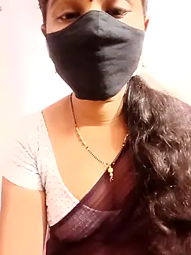 Snapshot of tina_rosy chatting on 03/01/25, 05:38 tina rosy online show from 03/01/25, 05:38