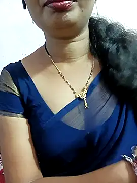 Snapshot of tina_rosy chatting on 03/17/25, 06:11 tina rosy online show from 03/17/25, 06:11