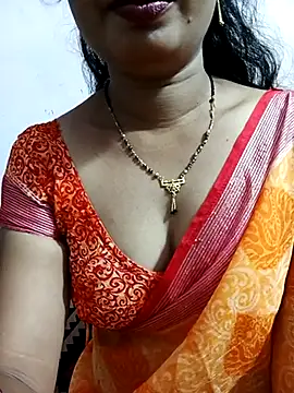 Snapshot of tina_rosy chatting on 03/21/25, 09:12 tina rosy online show from 03/21/25, 09:12