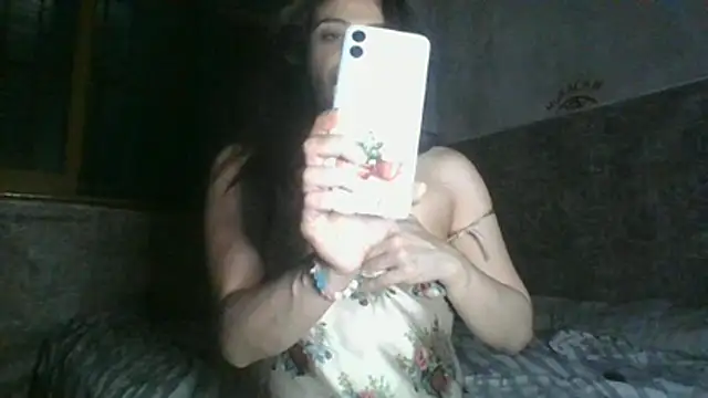 Snapshot of Lilith199 chatting on 02/02/26, 03:27 Lilith199 online show from 02/02/26, 03:27