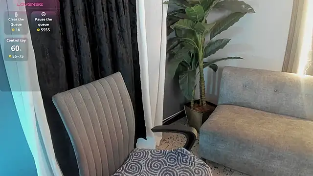 Snapshot of hannaa_jhoonson chatting on 02/18/26, 12:56 hannaa jhoonson online show from 02/18/26, 12:56