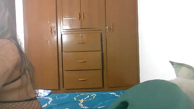 Gonul Aslanbey online show from 10/01/25, 02:50