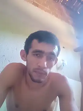 Snapshot of Treloso21 chatting on 02/18/26, 04:14 Treloso21 online show from 02/18/26, 04:14