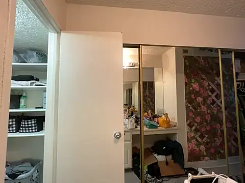 GoddessNih online show from 10/25/25, 04:24