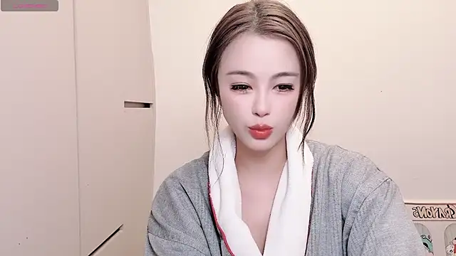 Neyllar online show from 12/22/25, 12:29