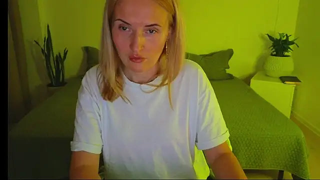 AlisssaRose online show from 03/18/25, 11:31