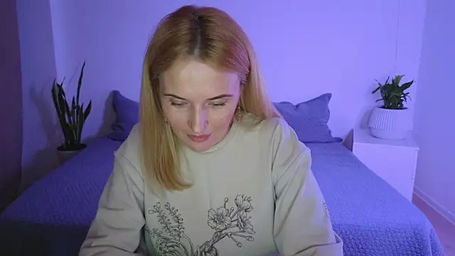 AlisssaRose online show from 03/21/25, 09:56