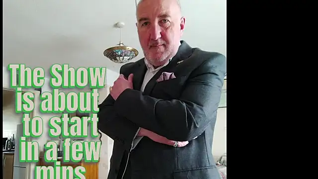 Adamdaddybear online show from 10/18/25, 01:23