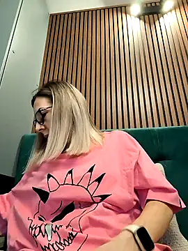 SukyGirl online show from 12/23/24, 04:44