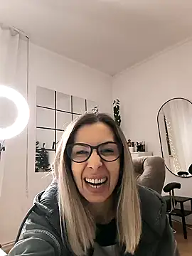 SukyGirl online show from 12/28/24, 03:26