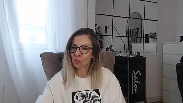 SukyGirl online show from 01/25/25, 08:31