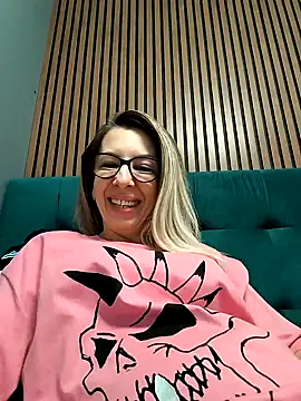 SukyGirl online show from 01/31/25, 12:28