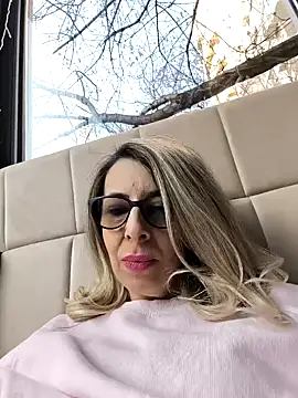 SukyGirl online show from 02/10/25, 12:39