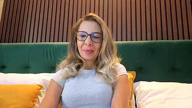 SukyGirl online show from 01/15/26, 12:21