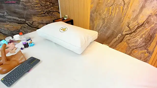 ella harper online show from 02/18/25, 05:53