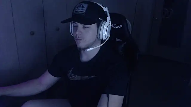 Snapshot of jtdaddy211997 chatting on 10/05/25, 09:18 jtdaddy211997 online show from 10/05/25, 09:18