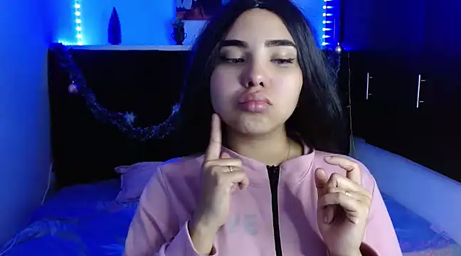 Miapeyton online show from 12/23/24, 03:44