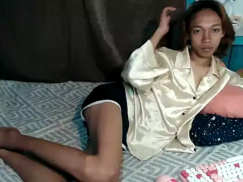 imtwinky online show from 10/27/25, 03:49