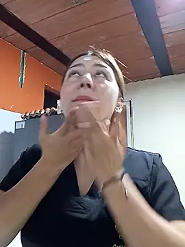 Sara Brownx online show from 04/07/26, 09:59