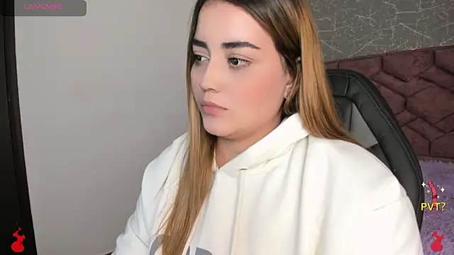 Lucia star   online show from 01/14/25, 10:55