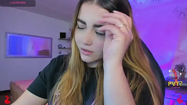 Lucia star   online show from 02/14/25, 08:31