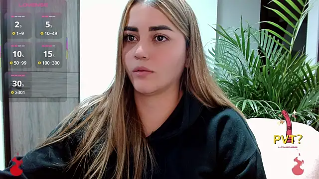 Lucia star   online show from 11/05/25, 02:55