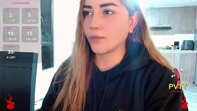 Lucia star   online show from 11/18/25, 11:59