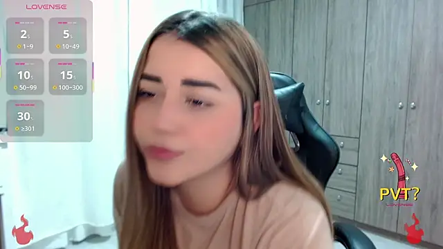 Lucia star   online show from 12/14/25, 12:27