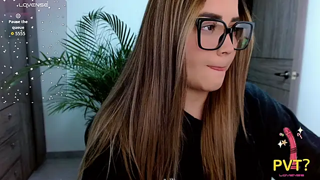 Lucia star   online show from 03/24/26, 11:43