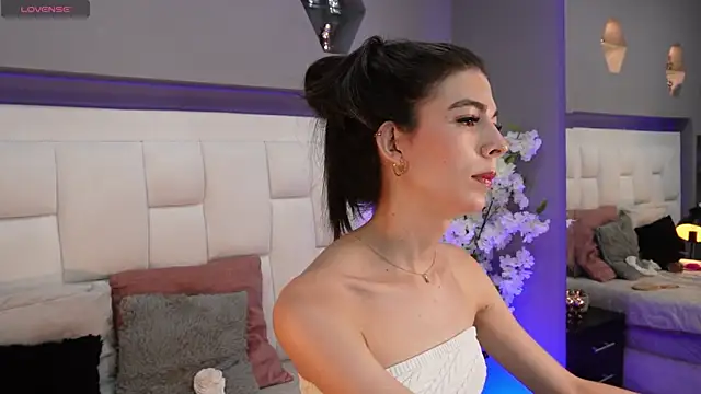 CuteAri online show from 10/11/25, 08:07