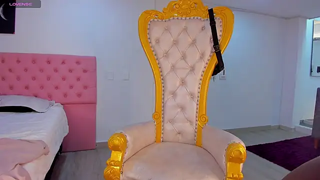 Latrellx7 online show from 01/05/25, 12:42