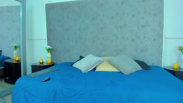 Latrellx7 online show from 03/17/25, 11:42