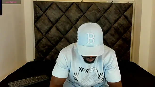 Latrellx7 online show from 10/15/25, 03:28