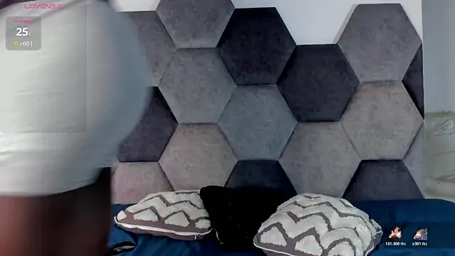 Latrellx7 online show from 03/27/26, 03:45