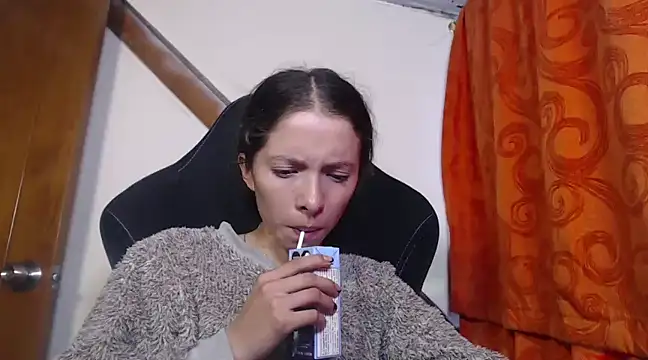 sweetdam12 online show from 02/04/25, 09:10