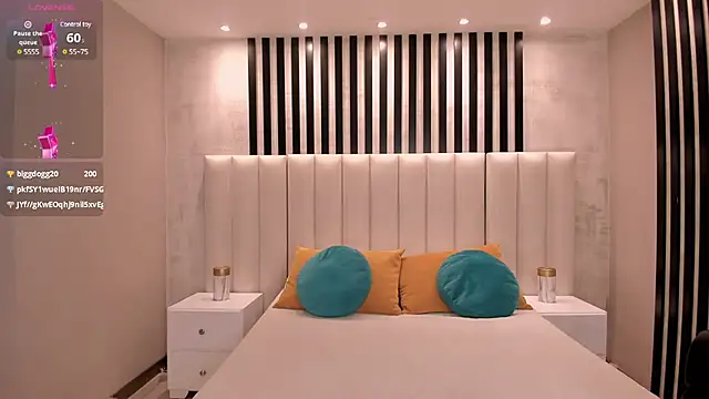 GiaFerrara online show from 02/08/25, 09:24