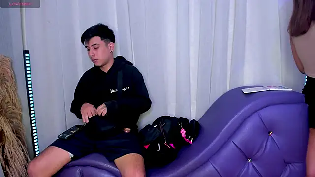 Yourslust  online show from 11/07/25, 07:58