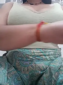 Snapshot of cute-mahek chatting on 05/15/26, 08:38 cute-mahek online show from 05/15/26, 08:38