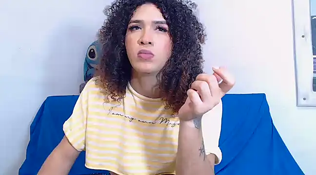 latingirl curly hot online show from 12/06/24, 06:04