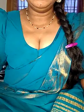 Snapshot of Indiandolly23 chatting on 03/26/26, 05:13 Indiandolly23 online show from 03/26/26, 05:13