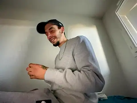 Rebeu313 online show from 11/10/25, 11:31