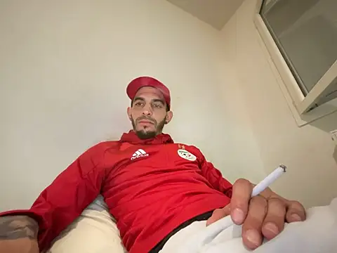 Rebeu313 online show from 12/16/25, 04:56