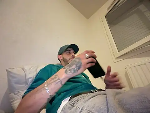 Rebeu313 online show from 12/20/25, 09:11