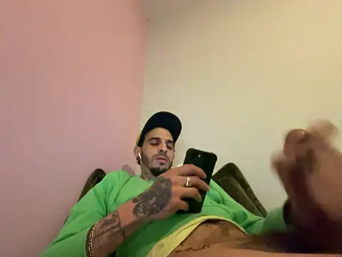 Rebeu313 online show from 02/22/26, 09:13