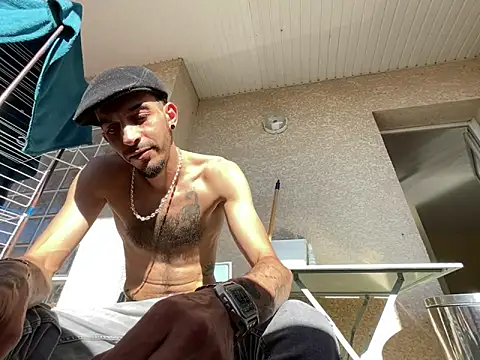 Rebeu313 online show from 04/08/26, 03:34