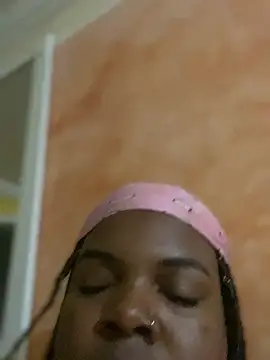 Alexa paytom1 online show from 01/13/25, 12:19